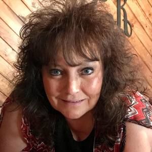 Meet your Posher, Rita